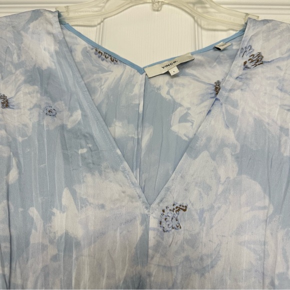 VINCE Painted Magnolia V-Neck Dress - Picture 8 of 11